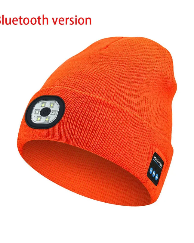 Wintermütze mit Bluetooth-Musikladefunktion und LED-beleuchteter Stirnlampe. 